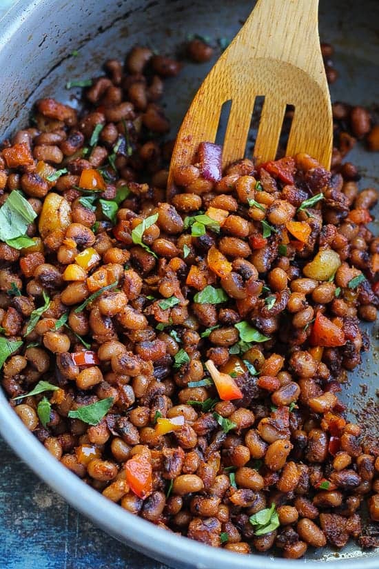 pan-fried black-eyed peas in a pan