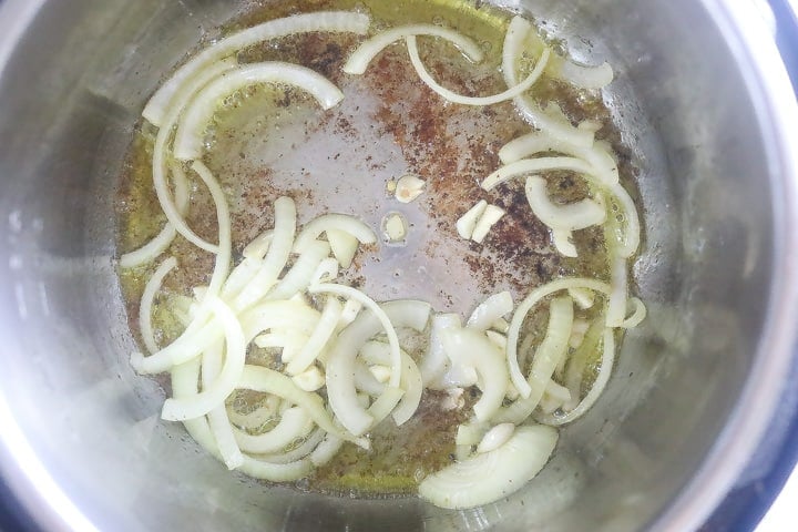 onions sauteing