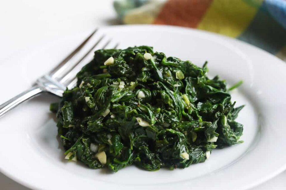 Blanched Spinach Salad with Lemon Garlic Sauce