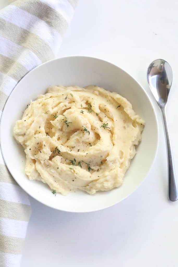 mashed potatoes in a white bowl