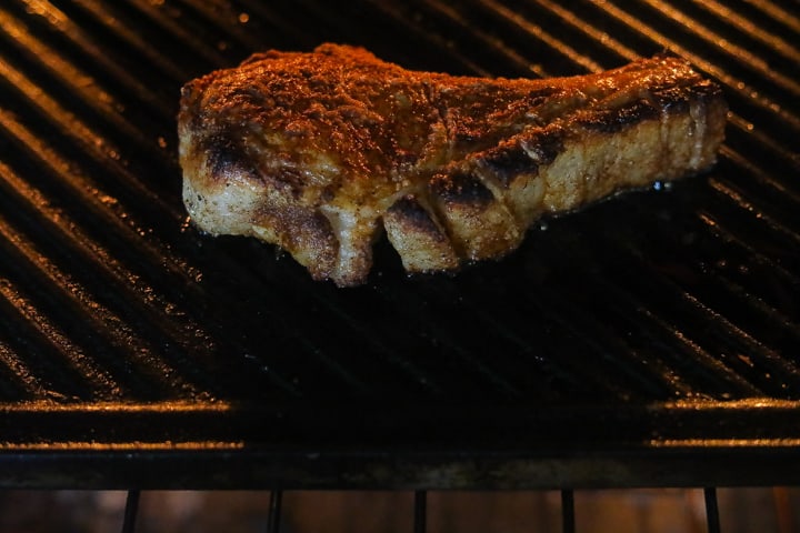 pork chop broiling in oven