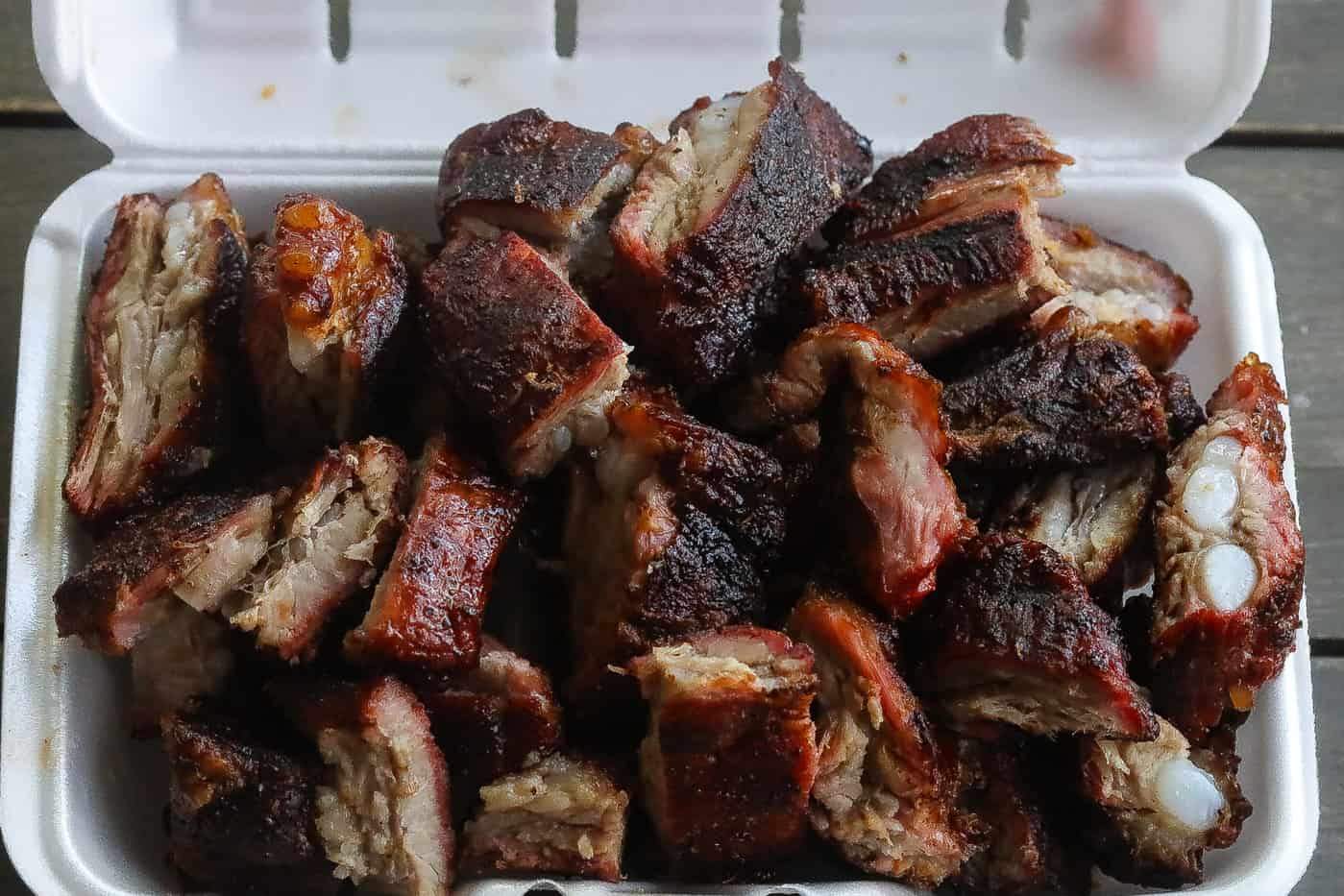 https://www.foodfidelity.com/wp-content/uploads/2020/04/rib-tips-in-styrofoam-fav-1.jpg