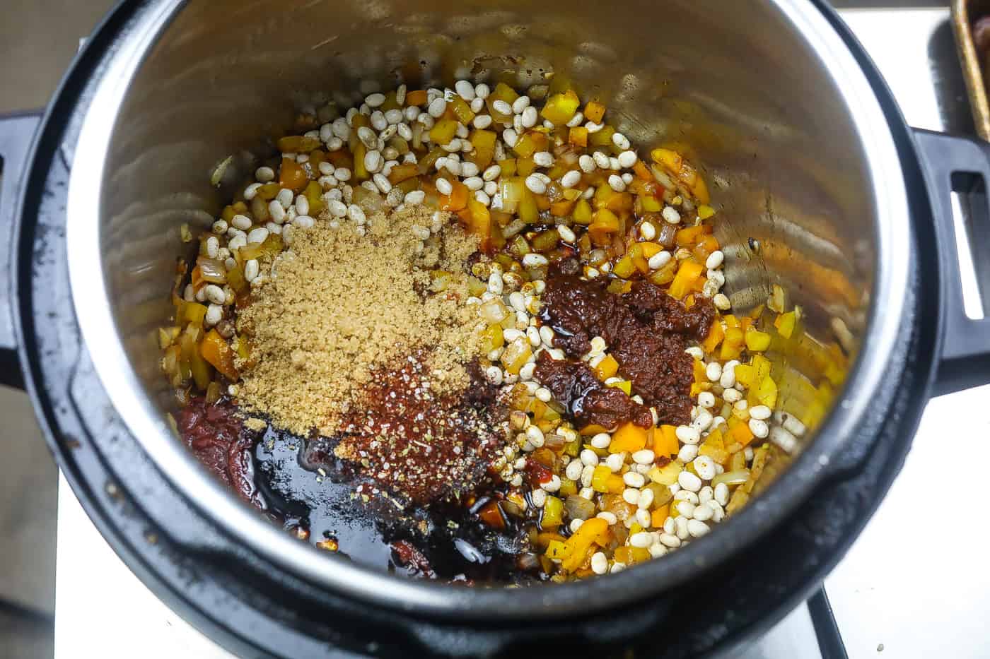 baked beans cooking in instant pot