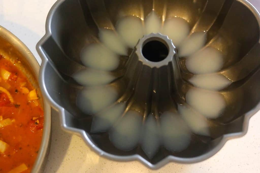 mussels milk in a bundt pan