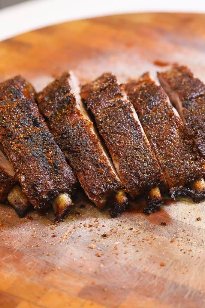 baked ribs on cutting board