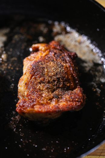 Crispy Delicious Pan Fried Chicken Thighs
