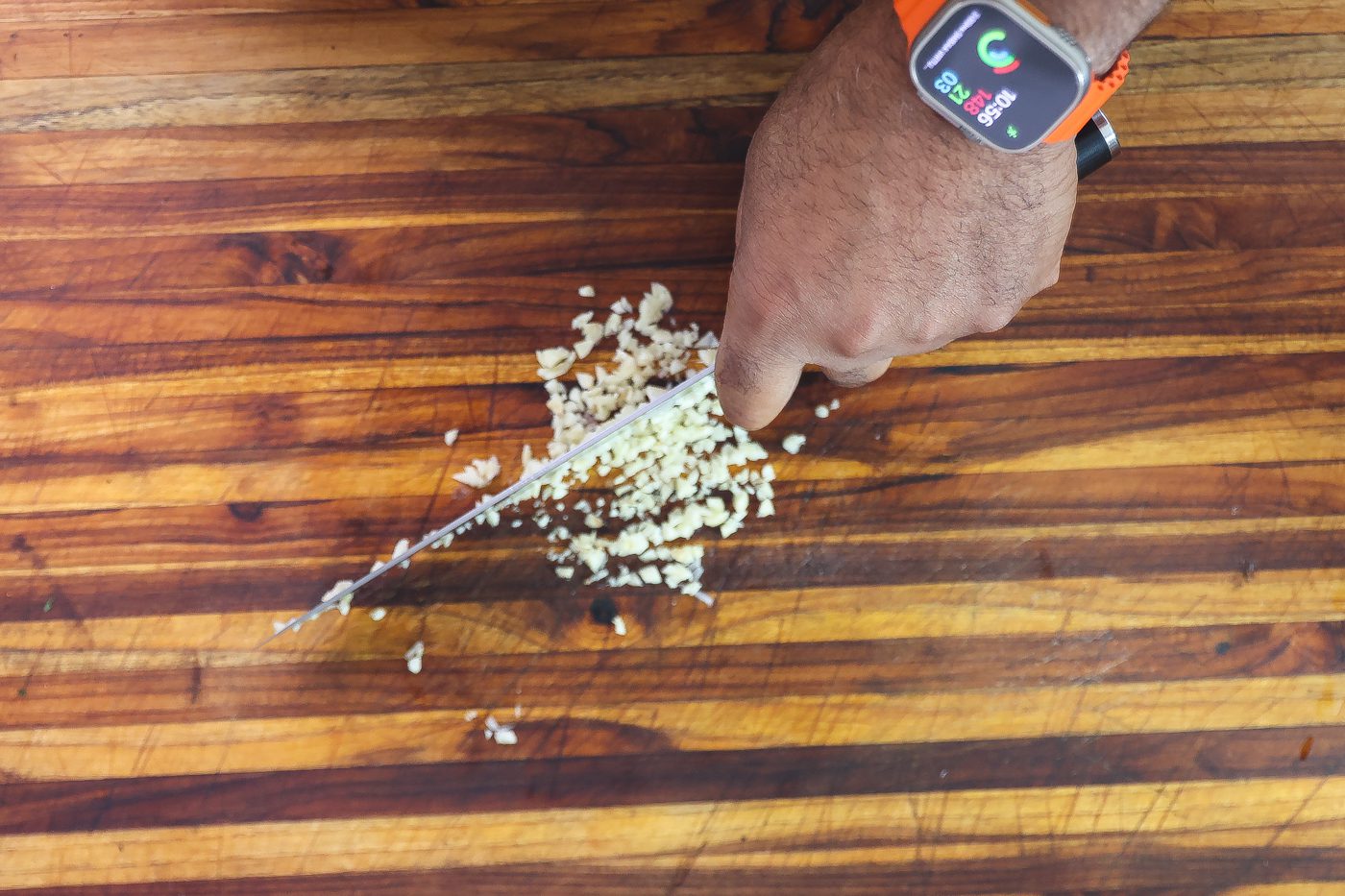 dicing garlic cloves